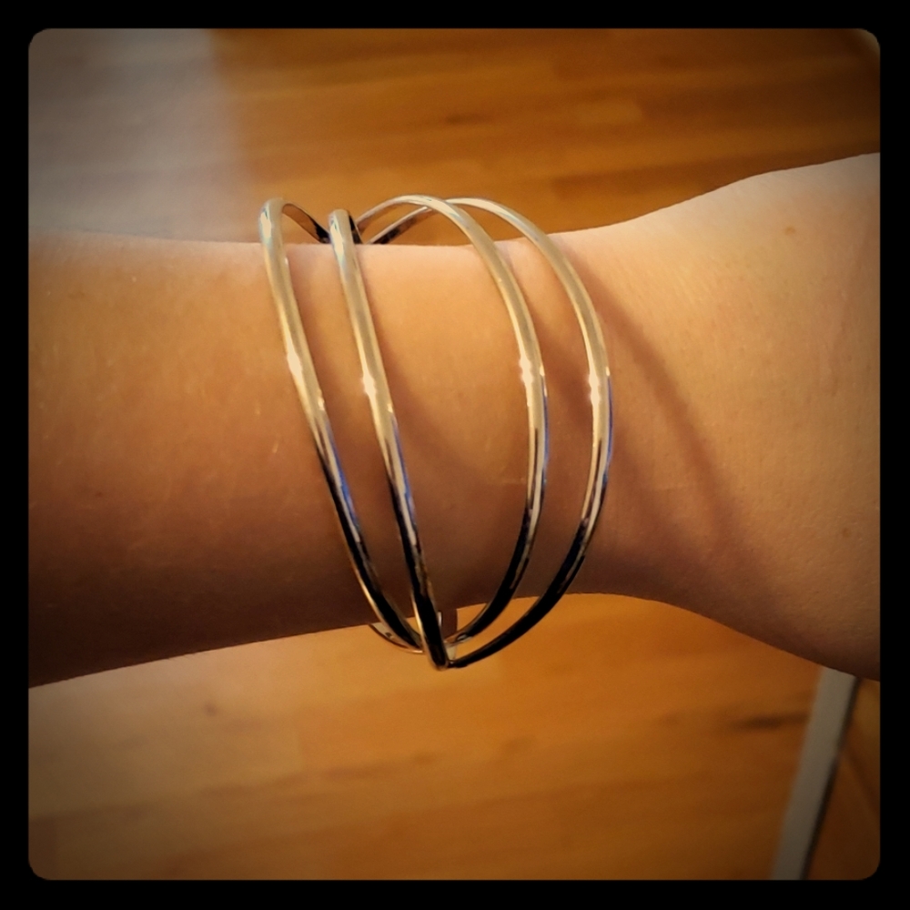 Silver bracelet - Picture 1 of 2